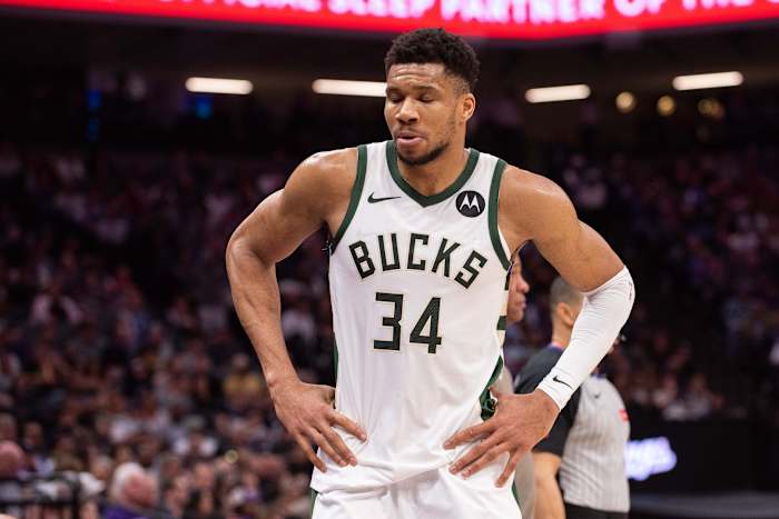 Milwaukee Bucks forward Giannis Antetokounmpo (34) reacts 